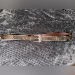 Ariat belt